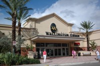 The Turf and the Green: Mall, Horse Lovers Strive Coexist