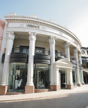Retail, Style Milestones Versace