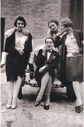 Paris Lingerie Preview: Causing Flap... Round and About...