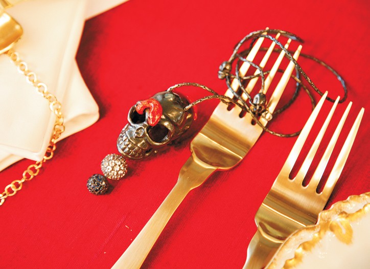 Diamond Crocodile Rings Among Delettrez's Curiosities