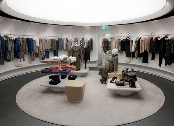 Stefanel Unveils New Store Concept