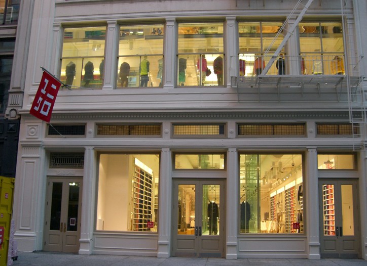 Uniqlo Comps Rise 31.6% Sept.