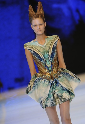 Gucci Keeps McQueen Brand Going, Will Show Line Paris