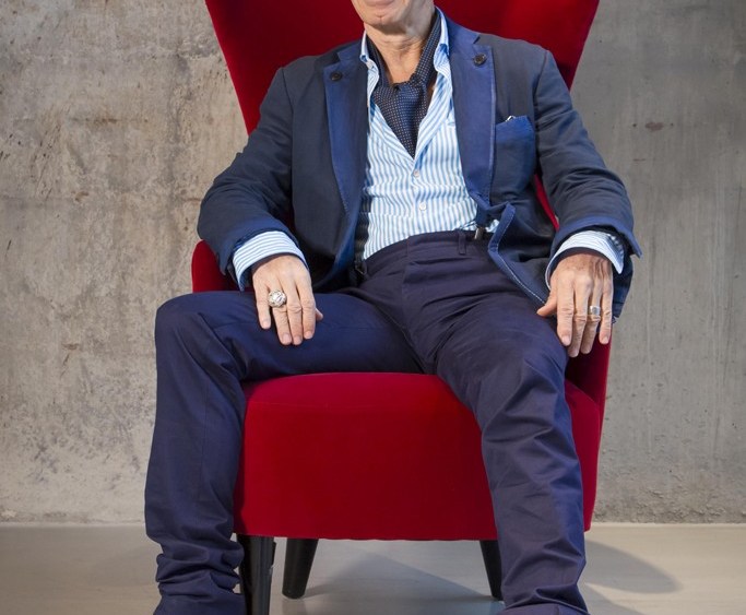 Romeo Gigli Launches Comeback Collection China