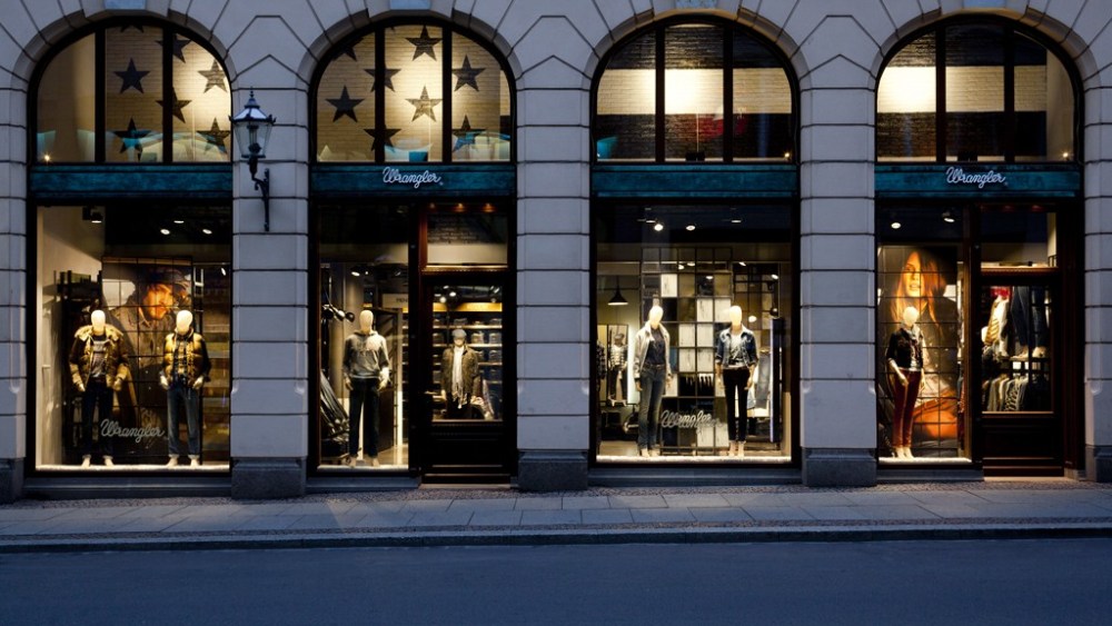 Wrangler Ventures Into European Retail