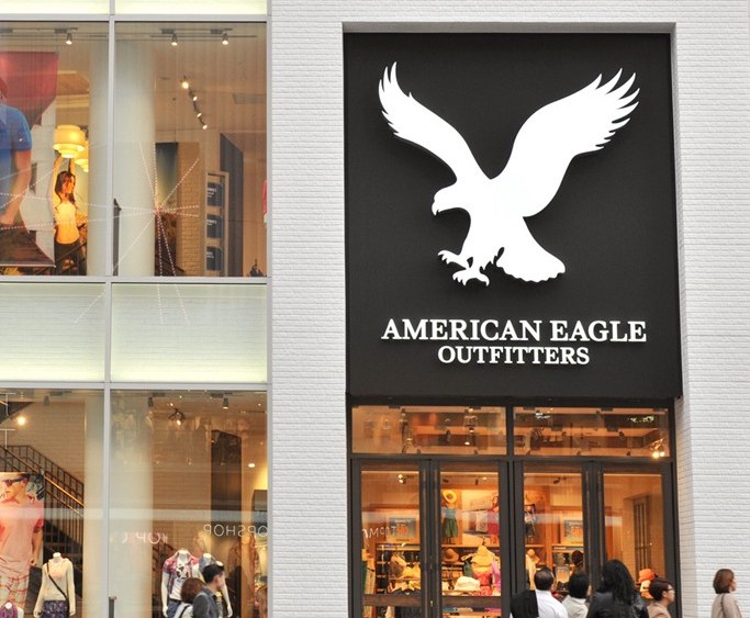 American Eagle Profits Gain in Fourth Quarter