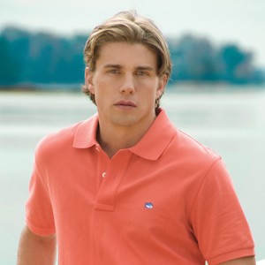 Southern Tide's trademark Skipjack polo.