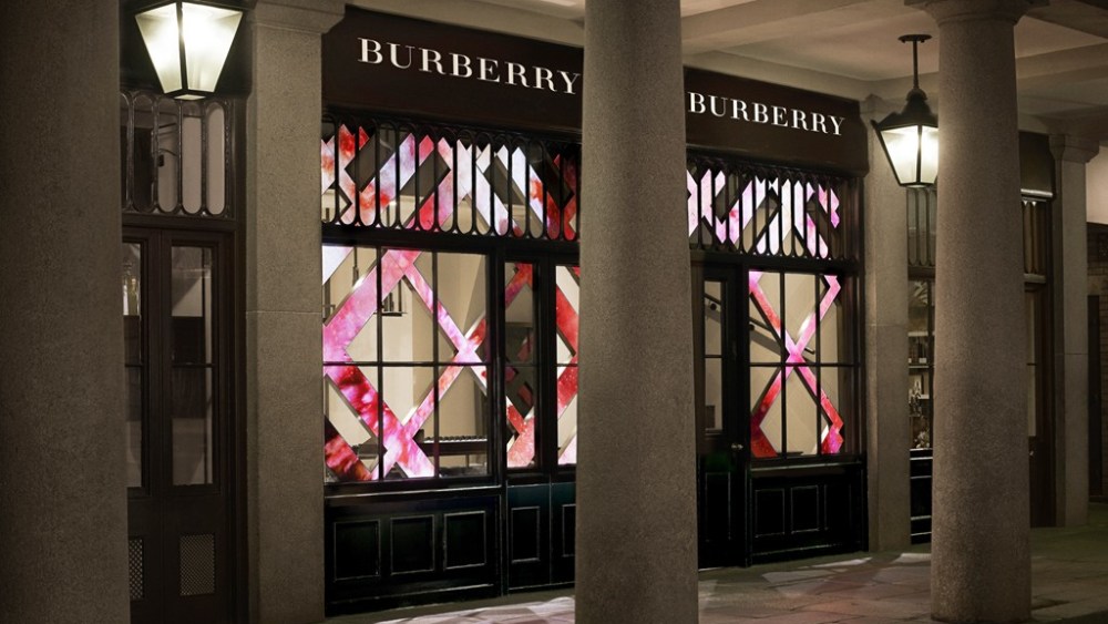 Burberry Unveils Beauty Box Concept