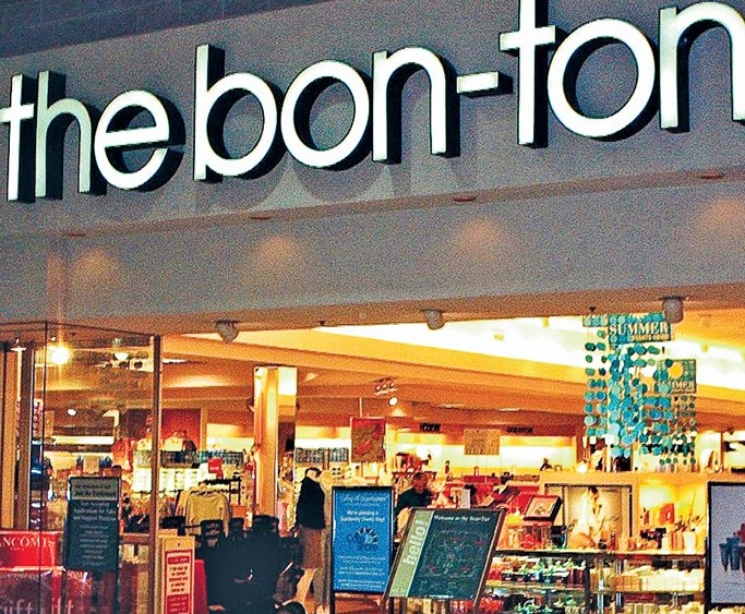 Retailers Entice Shoppers with Gift Cards, Deals Pre-Black Friday