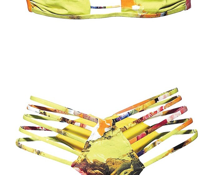 Cruise 2015 Swim Trend: Flower Bomb