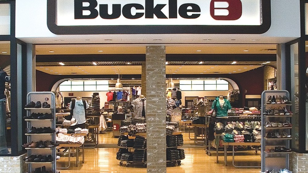Profits Drop 11.6%  at The Buckle Inc. on Softer Q3 Sales