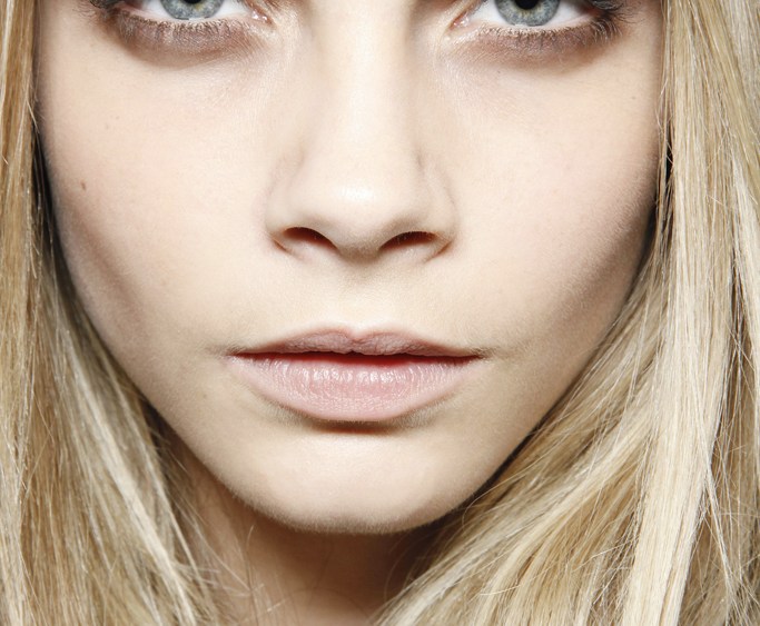 Eye Brow Trend, Cara Delevingne