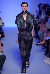 Louis Vuitton Men's RTW Spring 2016