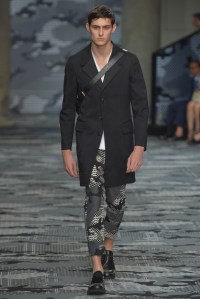 Neil Barrett Men's RTW Spring 2016