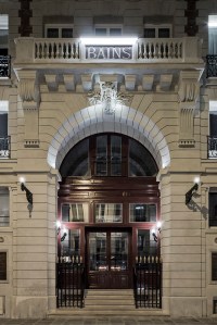 The façade of Les Bains