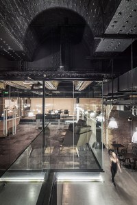 London Amazon Fashion Studio