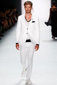 Guido Maria Kretschmer RTW Spring 2016