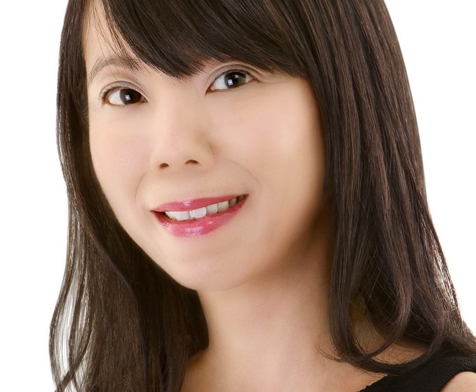Jue Wong, Elizabeth Arden