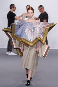 Viktor & Rolf Couture Fall 2015