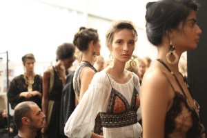 Alberta Ferretti Backstage RTW Spring 2