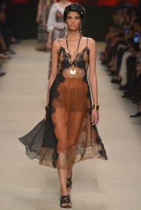 Alberta Ferretti RTW Spring 2016