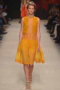 Alberta Ferretti RTW Spring 2016