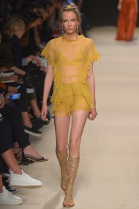 Alberta Ferretti RTW Spring 2016