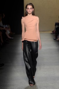 Narciso Rodriguez RTW Spring 2016