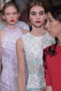 Beauty at Oscar de la Renta Ready to Wear Spring 2016