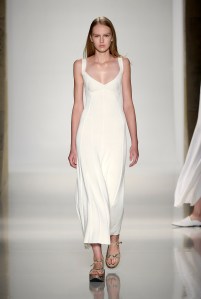 Victoria Beckham RTW Spring 2016