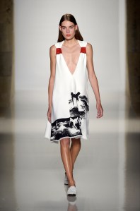 Victoria Beckham RTW Spring 2016