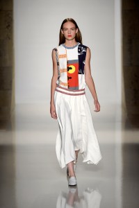 Victoria Beckham RTW Spring 2016