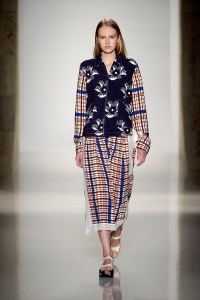 Victoria Beckham RTW Spring 2016