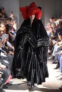 Comme des Garçons RTW Spring 2016