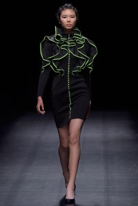 John Herrera RTW Spring 2016 Asian Fashion Meets Tokyo