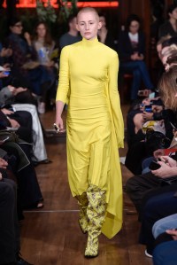Vêtements RTW Spring 2016