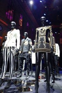 Mannequins displayed at the Palais Brongniart