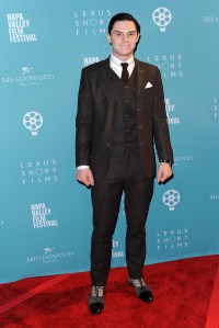 Evan Peters