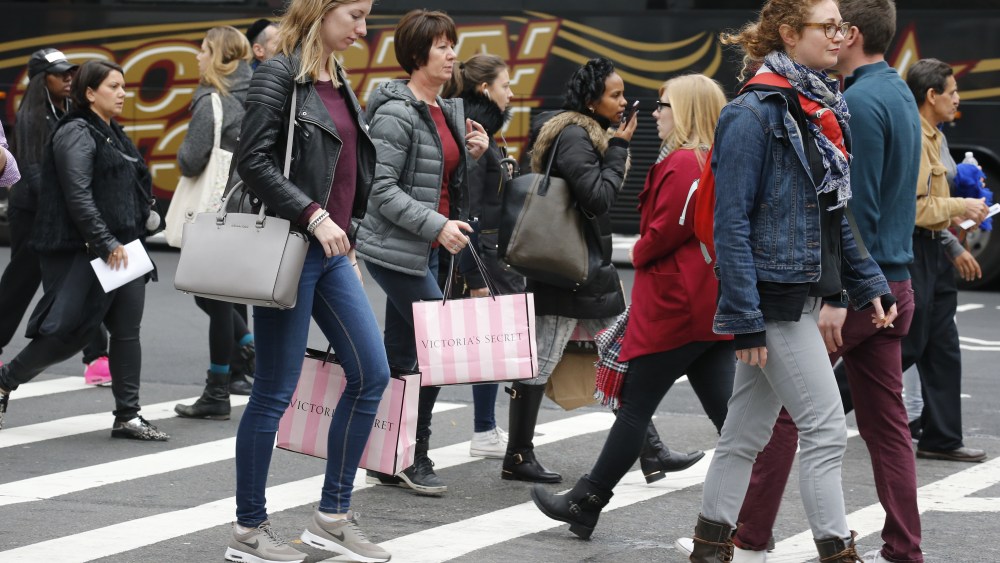 Holiday Shoppers in Midtown NYC