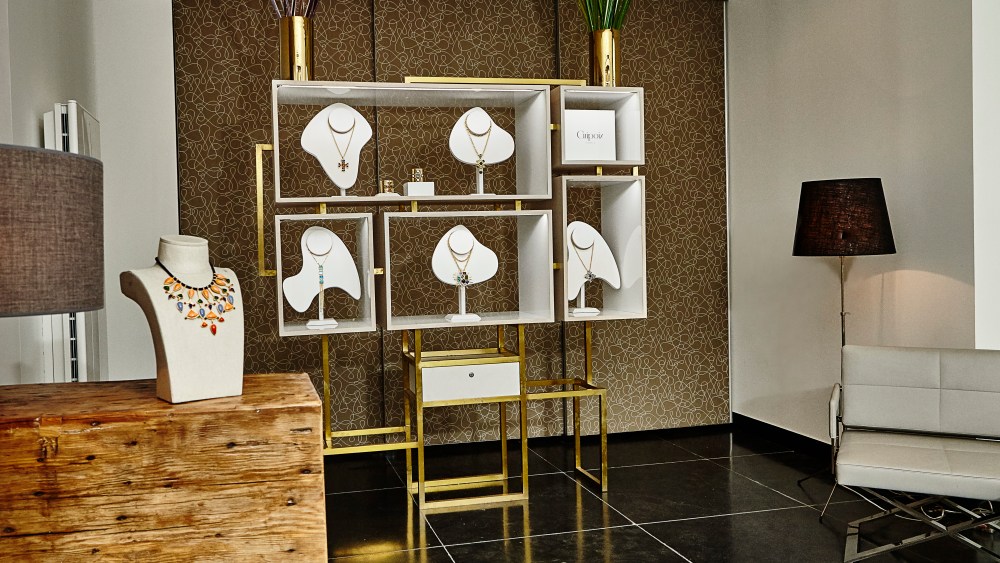Gripoix Sets First Paris Shop