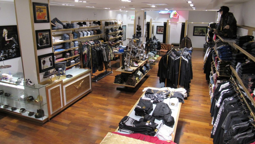 Robin’s Jean Eyes Ramp in Store Growth