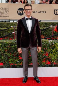 Brad Goreski 2016 SAG Red carpet Red carpet