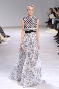 Giambattista Valli Spring 2016 Couture
