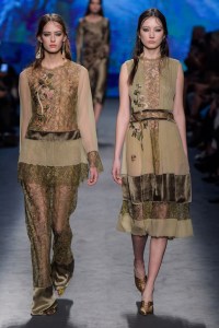 Alberta Ferretti RTW Fall 2016