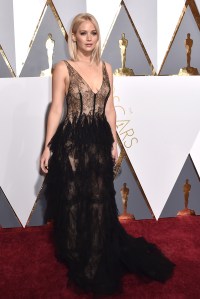 Jennifer Lawrence 2016 oscars