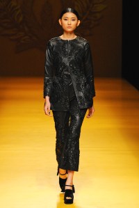 Nguyen Cong Tri RTW Fall 2016