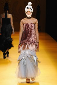 Nguyen Cong Tri RTW Fall 2016