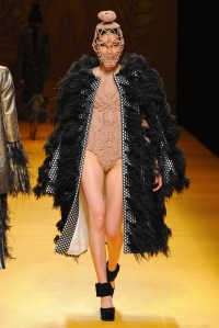 Nguyen Cong Tri RTW Fall 2016