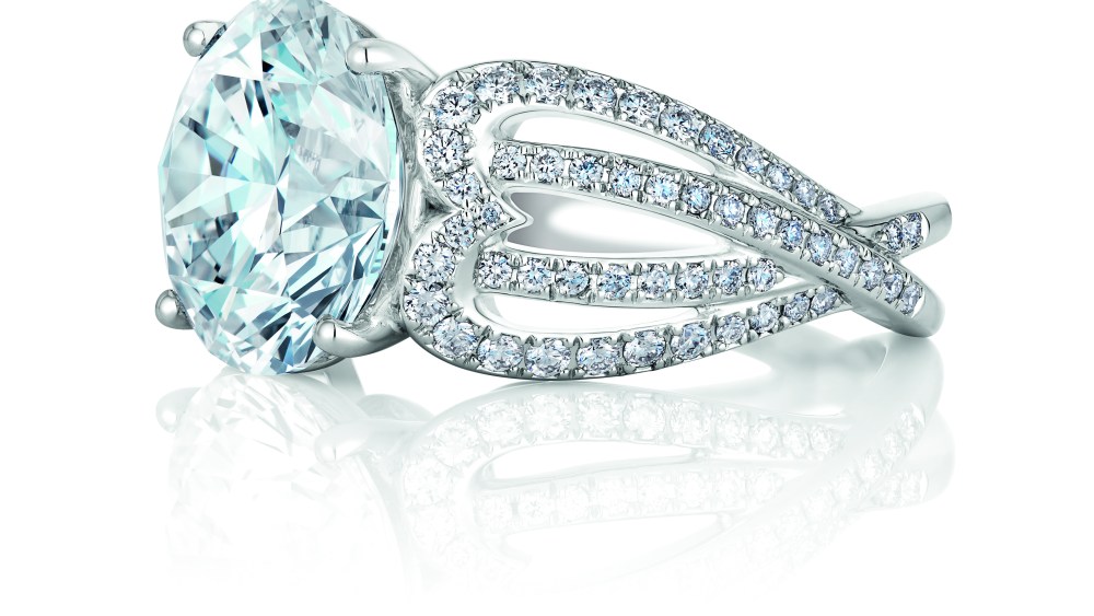 De Beers' 'Infinity Heart' new engagement ring