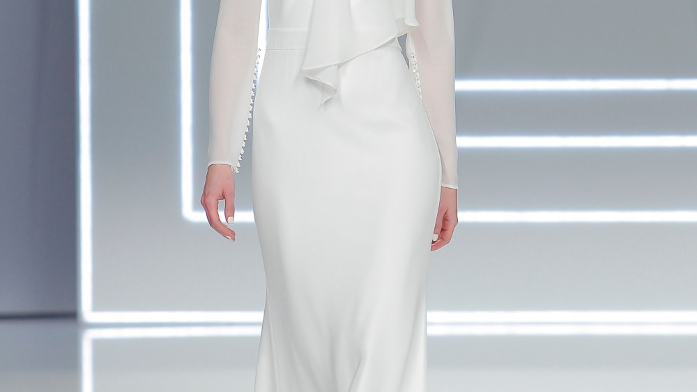 A look by Rosa Clará at Barcelona Bridal Fashion week.